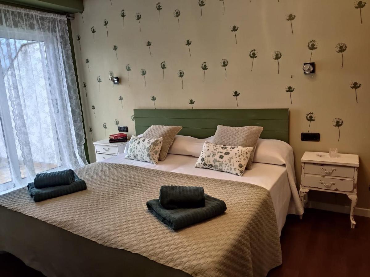 Atico Matias Lopez Apartment Sarria Exterior foto