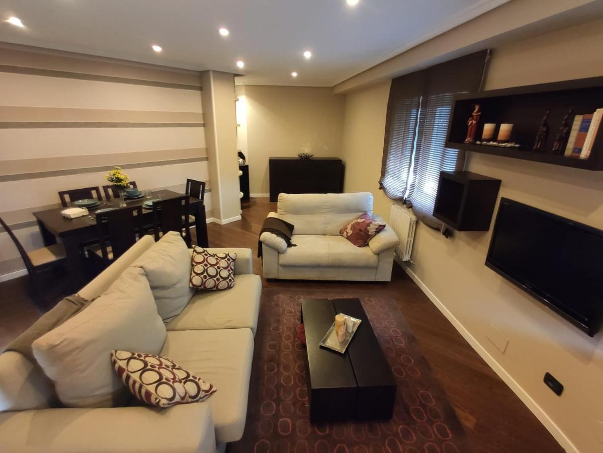 Atico Matias Lopez Apartment Sarria Exterior foto